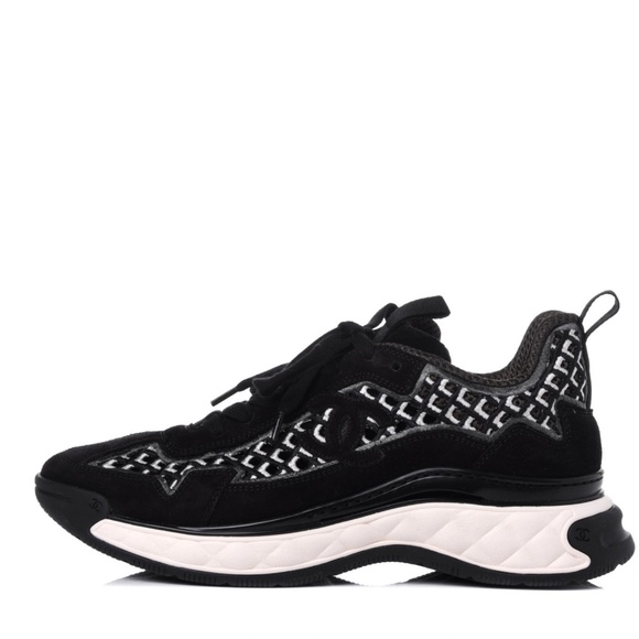CHANEL Suede Calfskin Embroidered CC Sneakers (size EU 39) **NIB** - Picture 1 of 13